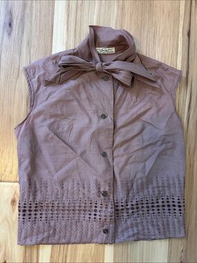 Sleeveless Tie-Neck Blouse in Dusty Mauve